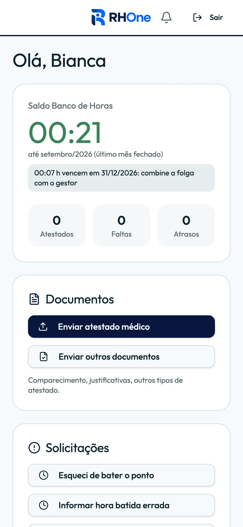 Tela do colaborador no celular: saldo do banco de horas e registro de ponto